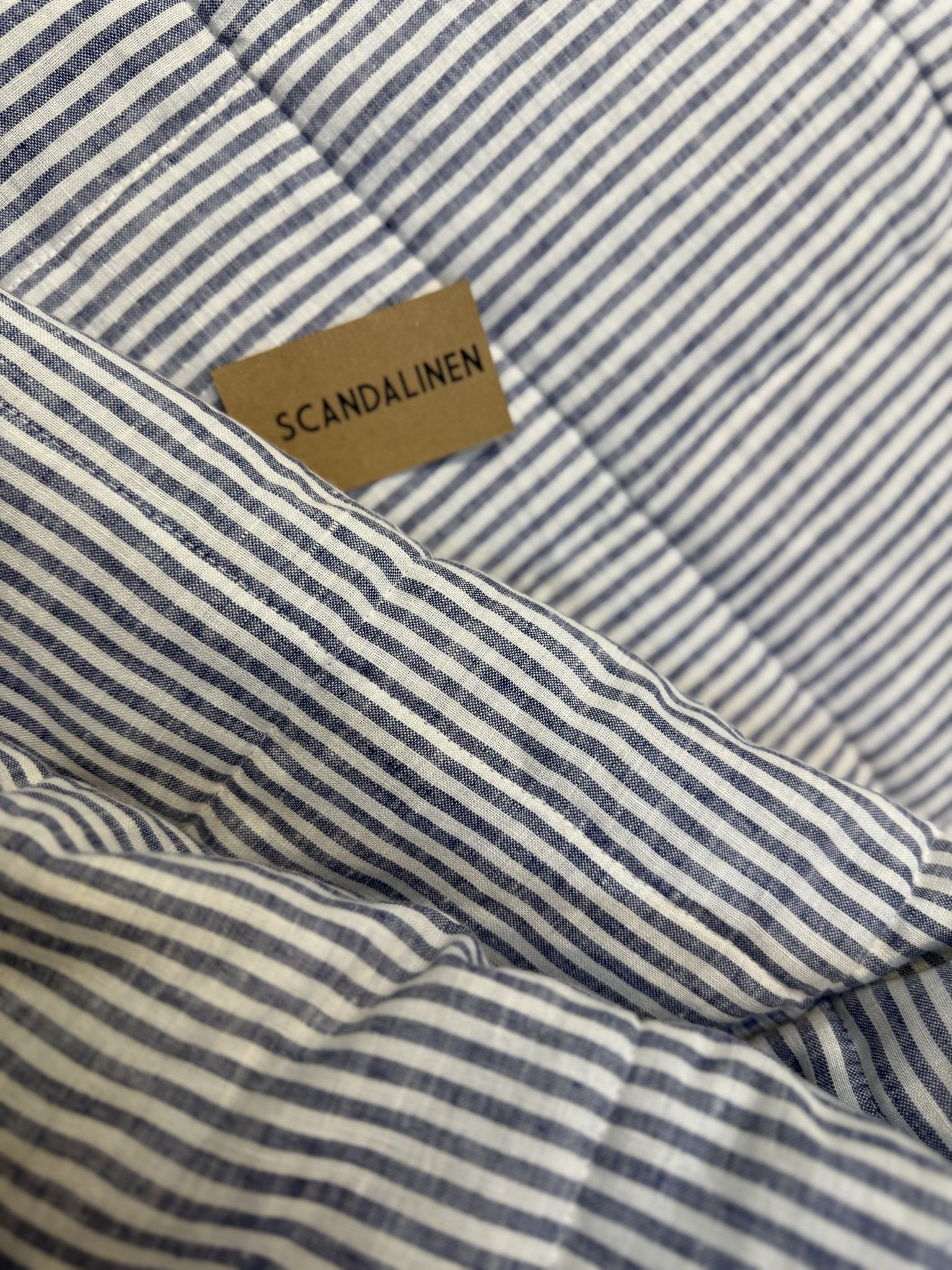 Hand-Quilted French Linen Blanket – Stonewashed Linen Coverlet