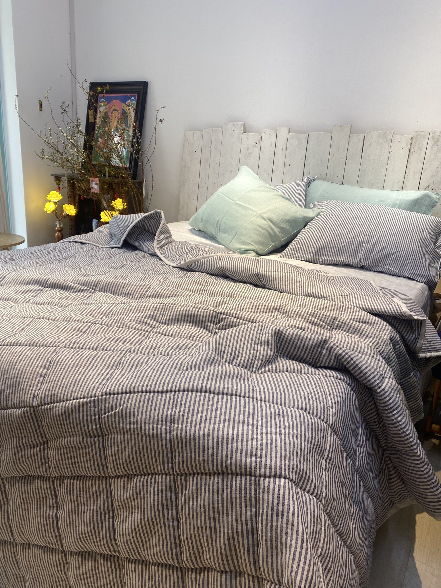 Hand-Quilted French Linen Blanket – Stonewashed Linen Coverlet