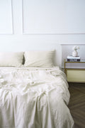 Beige duvet cover, 70% bamboo, 30% linen.