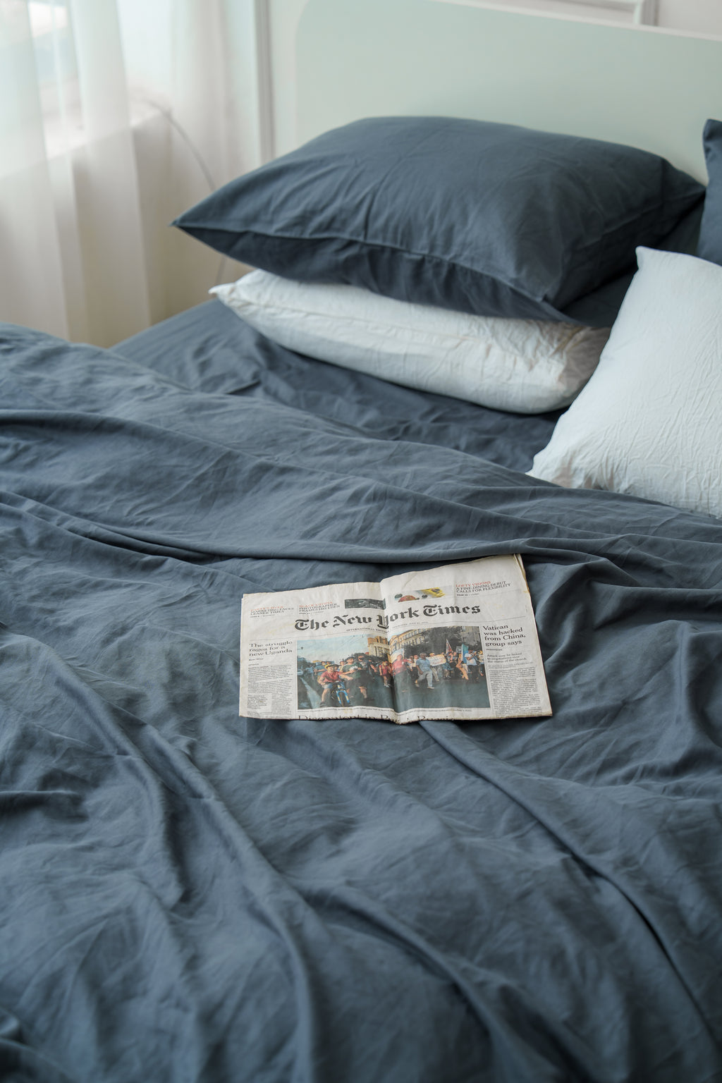 Grey duvet cover, 70% bamboo, 30% linen.