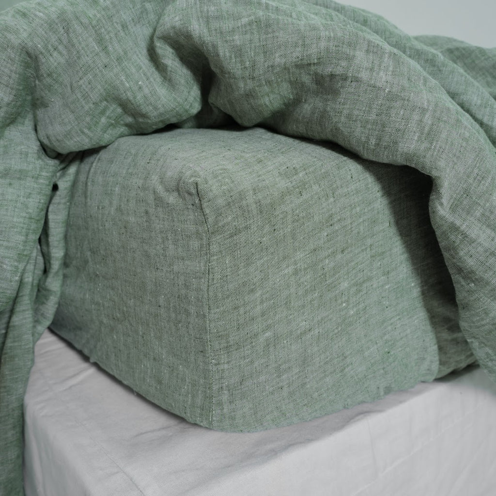 Asparagus Green French Linen Fitted Sheet Set - Yarn-Dyed with 2 Pillowcases