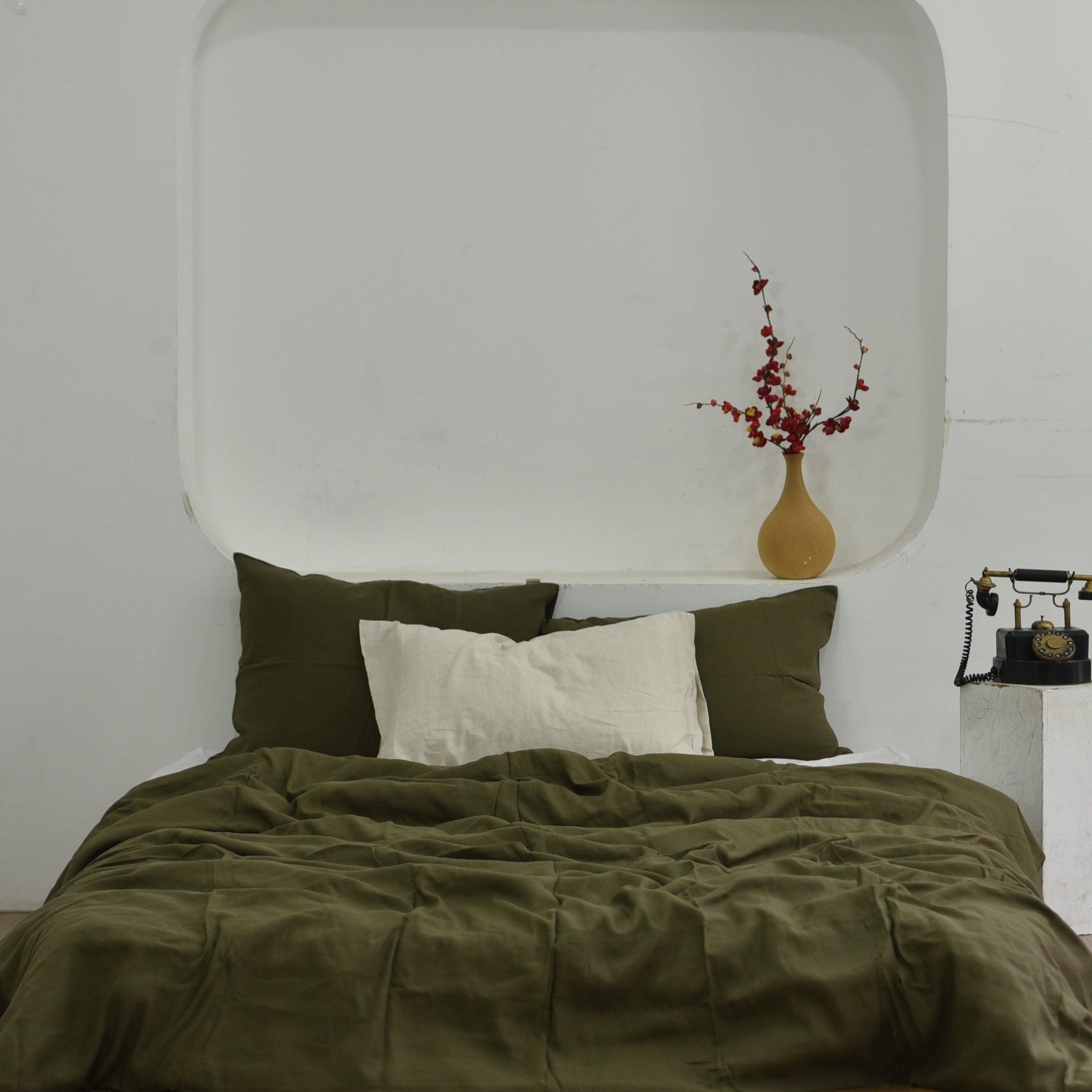 Seaweed Green Bamboo Linen Duvet Cover Set – 4-Piece | 45% Linen 55% Bamboo Rayon
