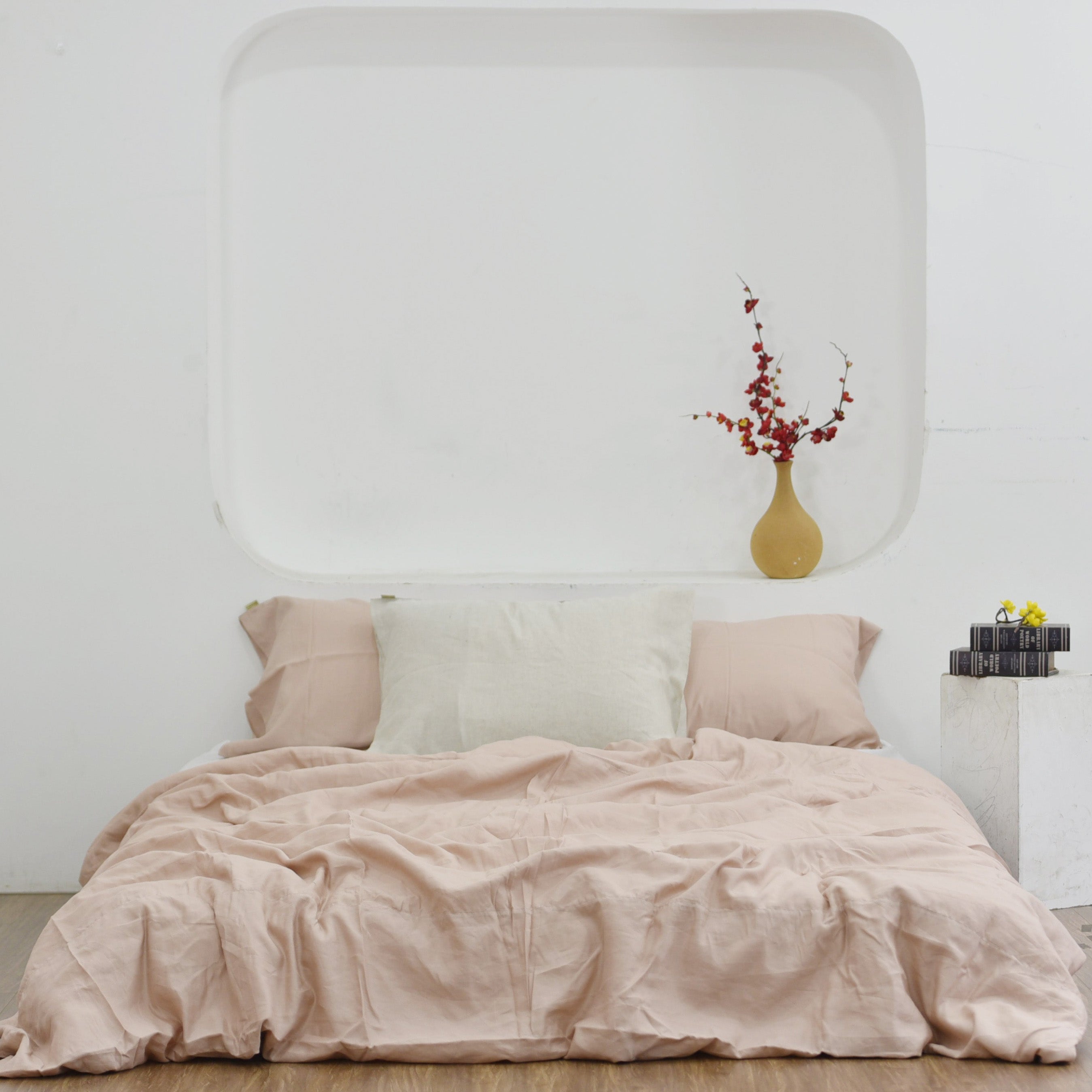 Coral Pink Bamboo Linen Duvet Cover Set – 4-Piece | 45% Linen 55% Bamboo Rayon | 165 GSM