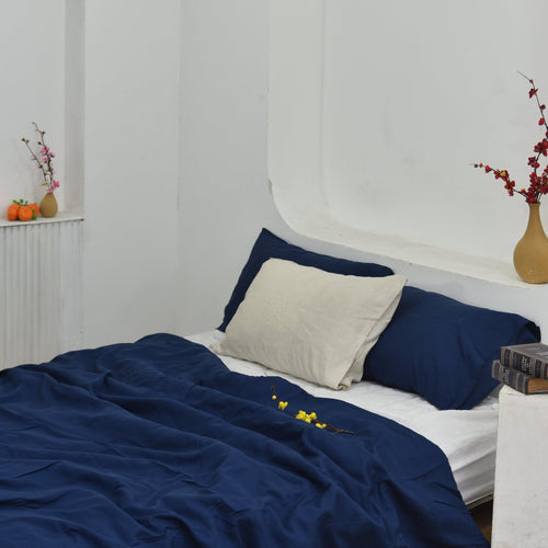 Berry bamboo linen duvet cover on a bed, 45% linen 55% bamboo rayon - SCANDALINEN