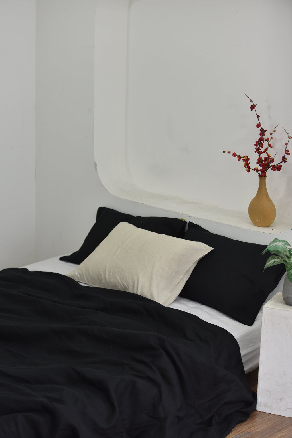 Ink Bamboo Linen Duvet Cover | 45% Linen 55% Bamboo Rayon