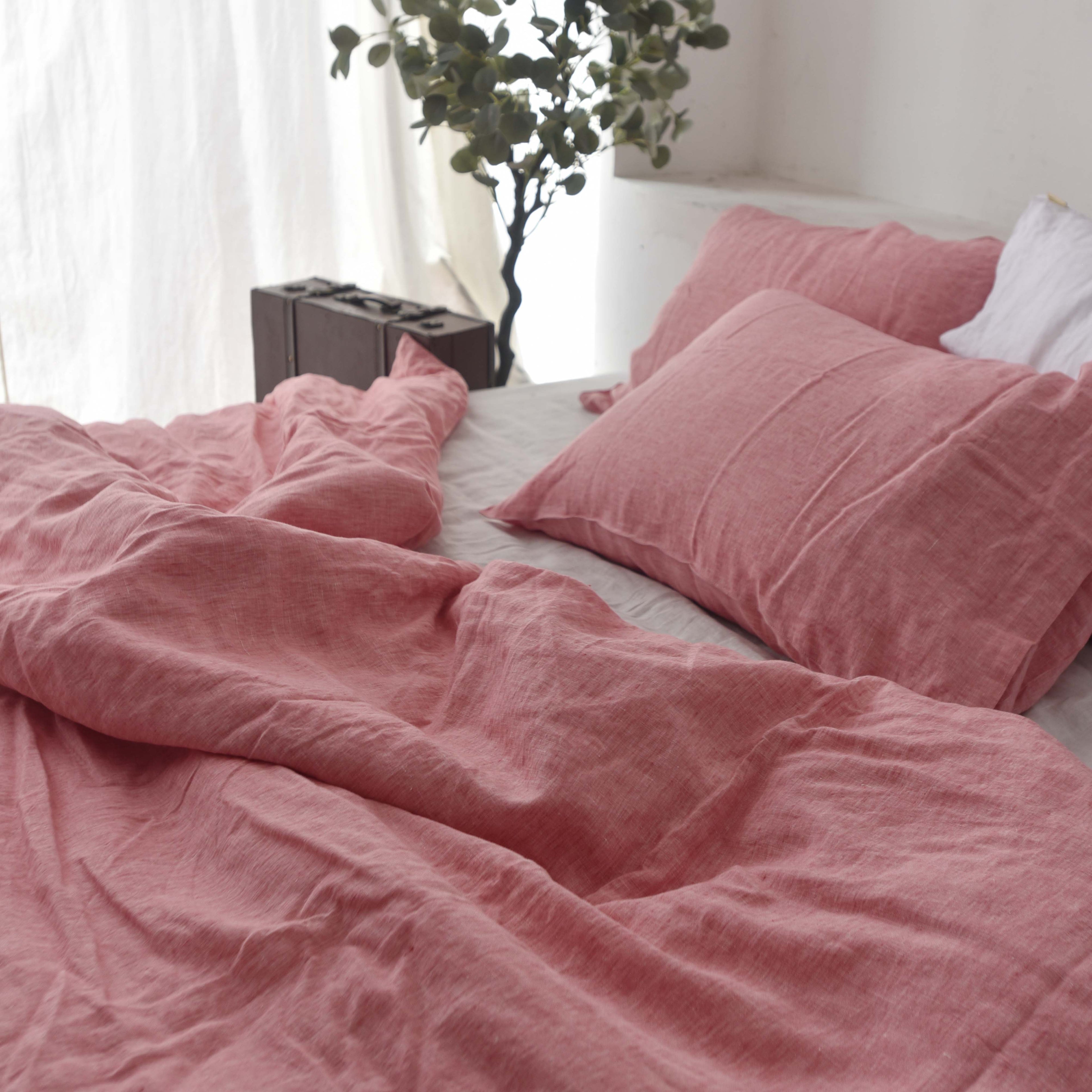 Red Pink French Linen Fitted Sheet - Yarn-Dyed Deep Pocket