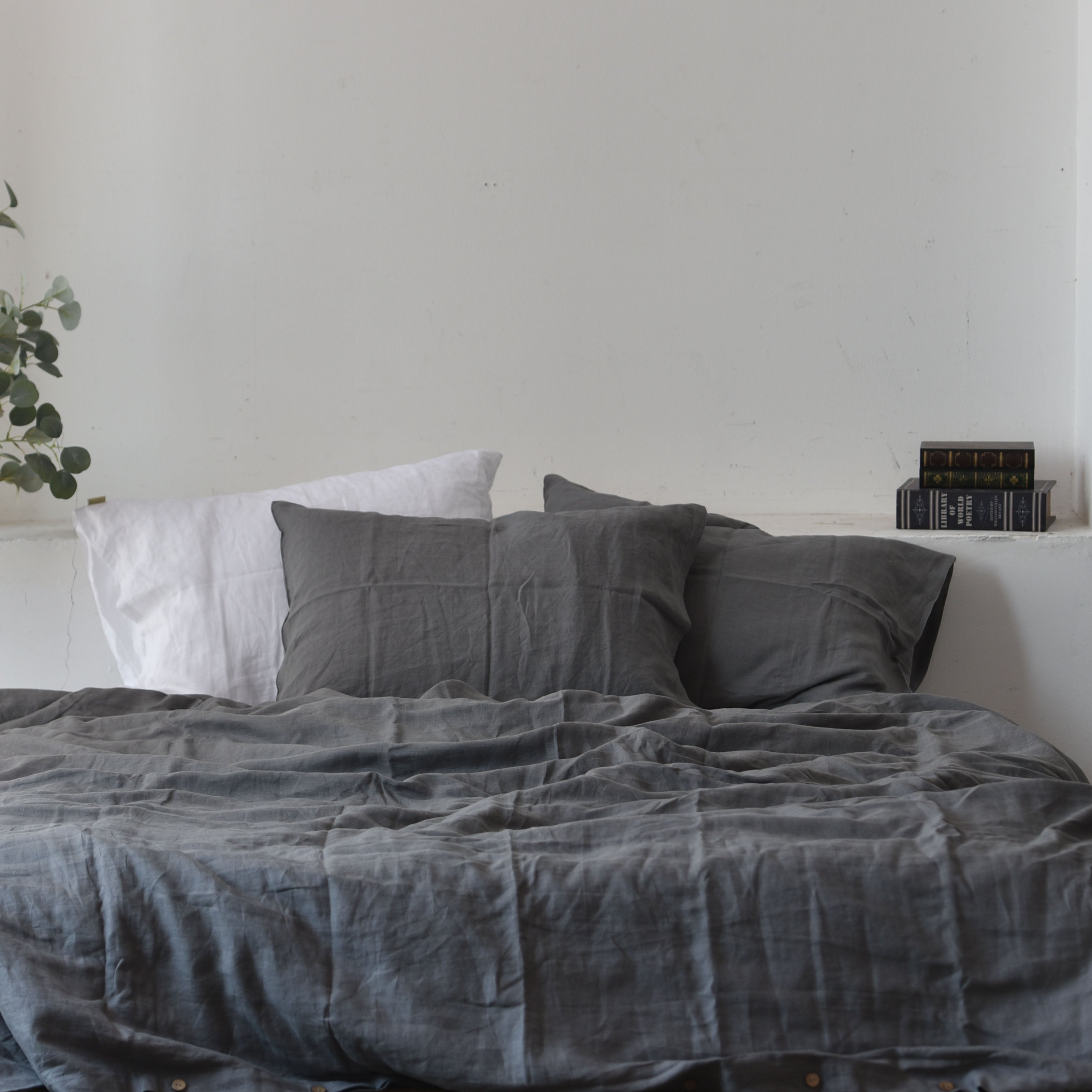 Charcoal Gray French Linen Fitted Sheet | Premium Linen Bedding