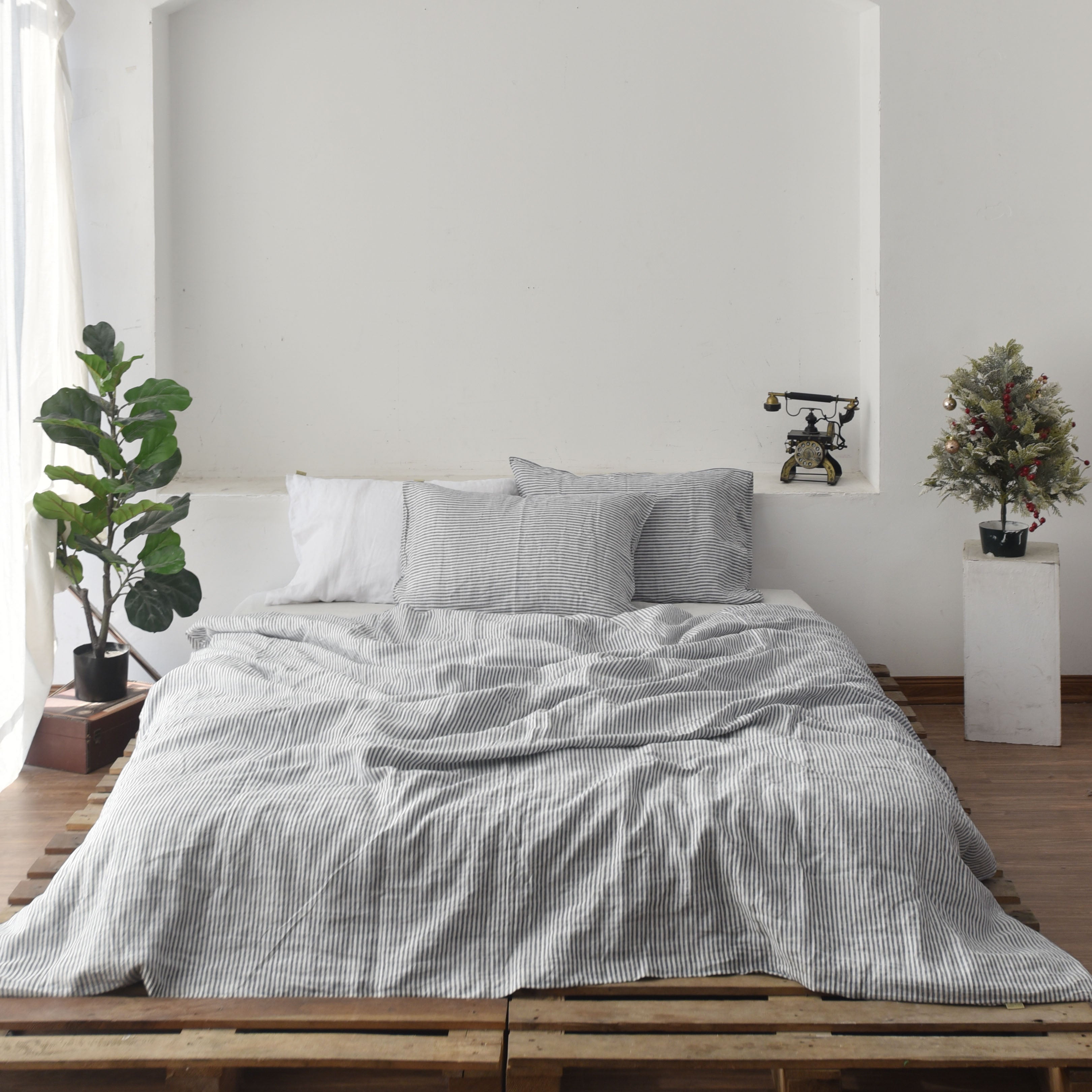 Navy Striped French Linen 4-Piece Duvet Cover Set | Yarn-Dyed | Handmade