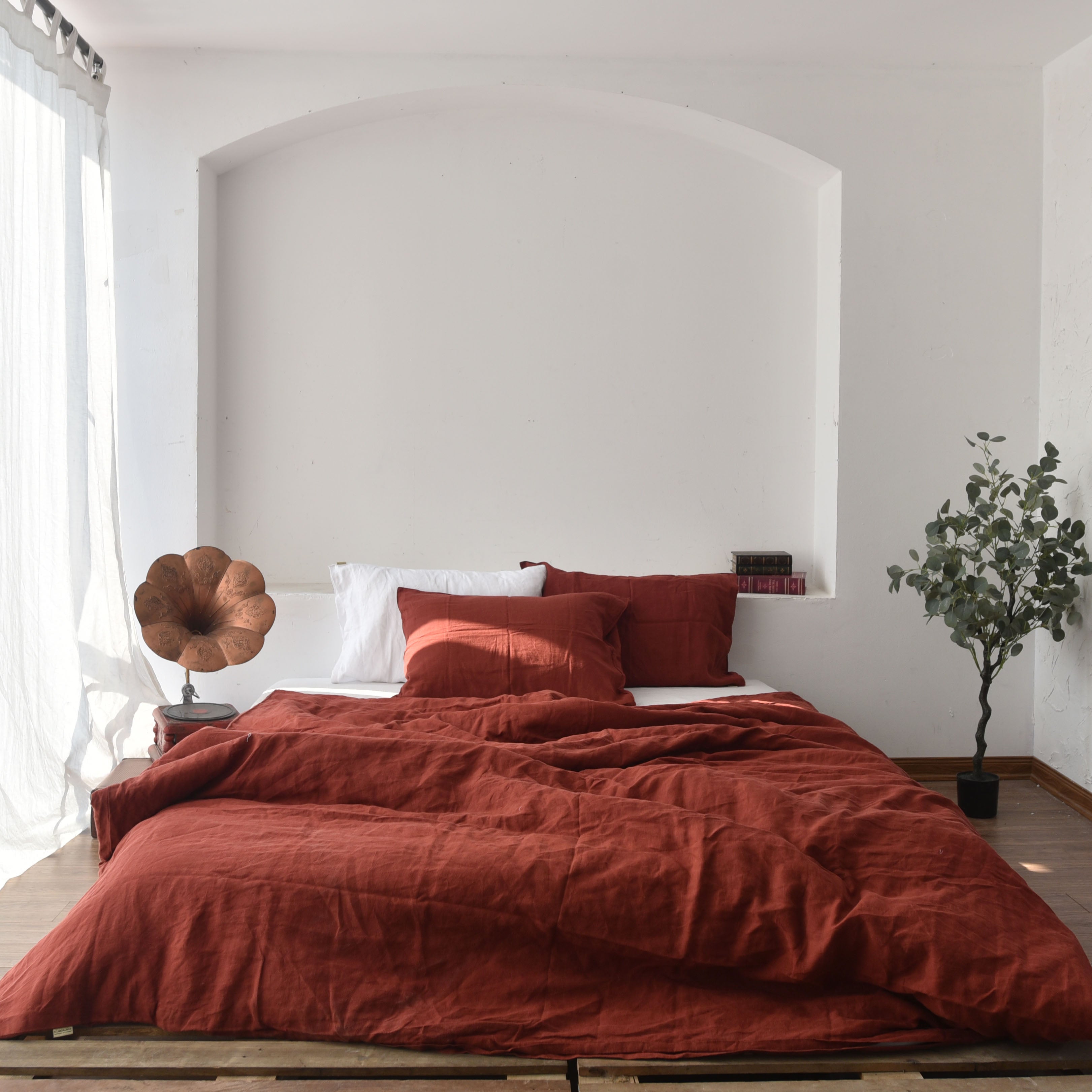 Red French Linen Duvet Cover Set - Soft & Breathable 4-Piece