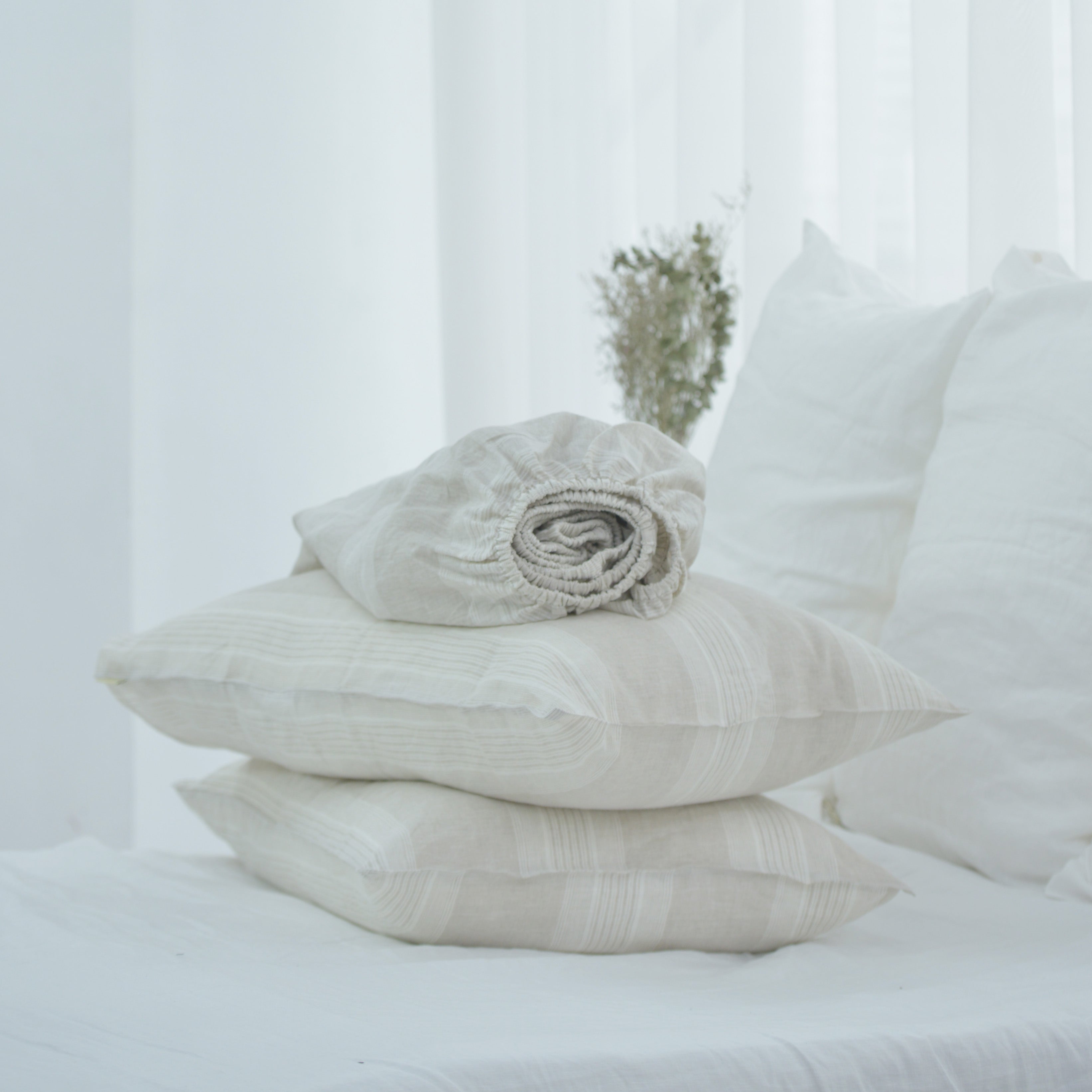 Wide Striped French Linen Fitted Sheet Set - Yarn-Dyed with 2 Pillowcases