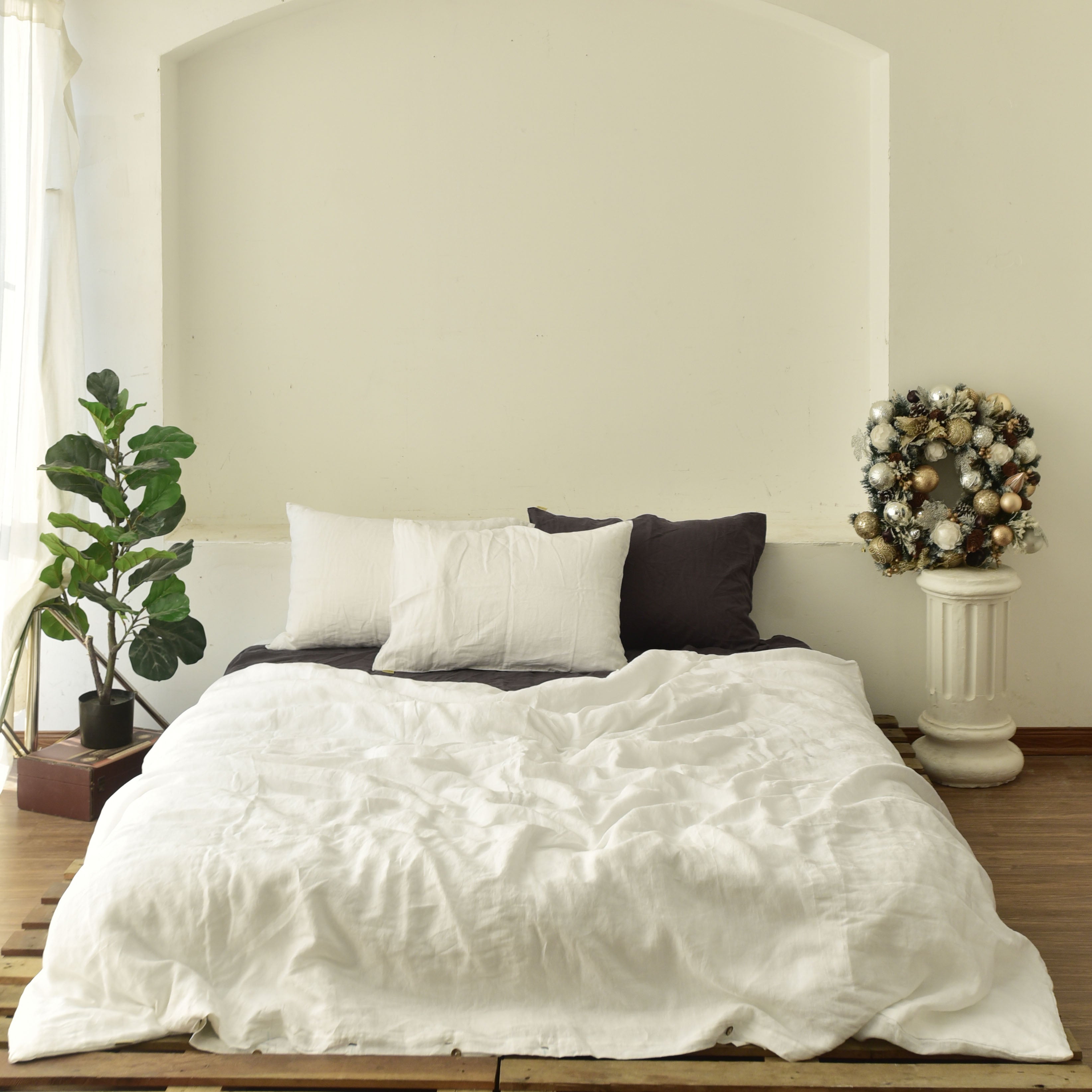 White French Linen Duvet Cover Set - Premium Quality 4-Piece