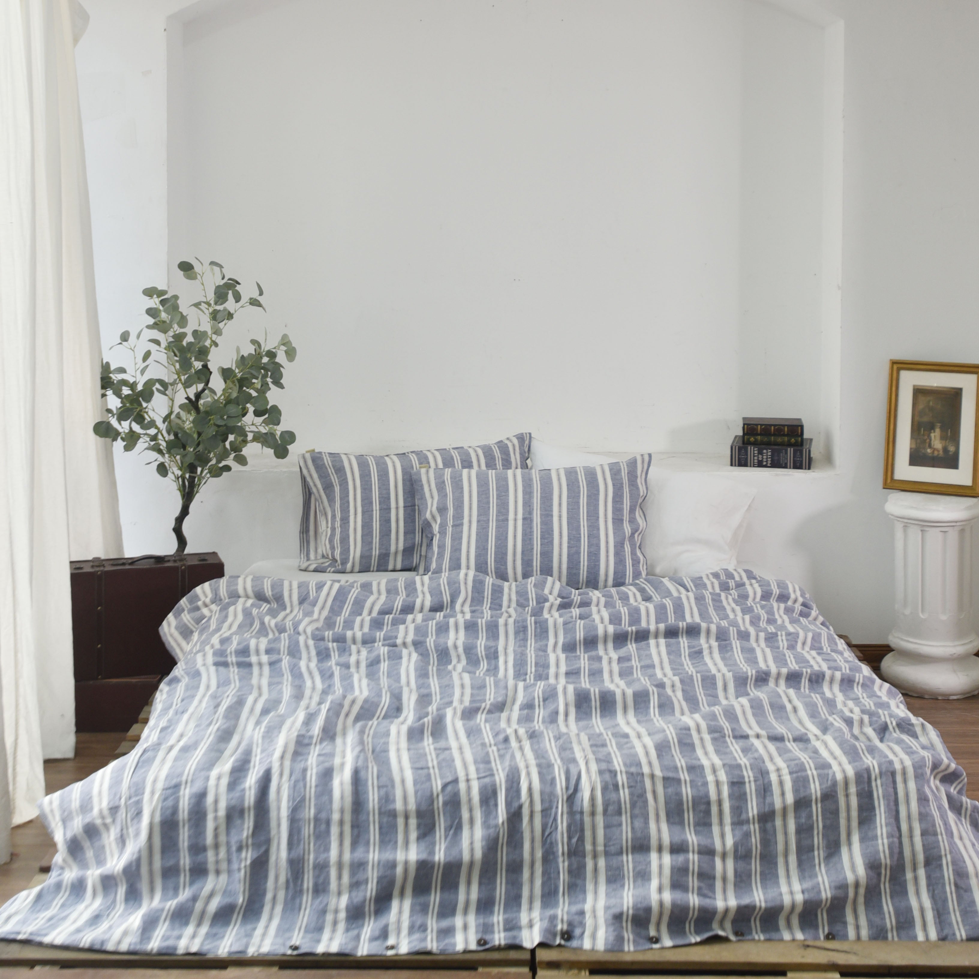 Wide Striped French Linen Duvet Cover Set - Yarn-Dyed 4-Piece